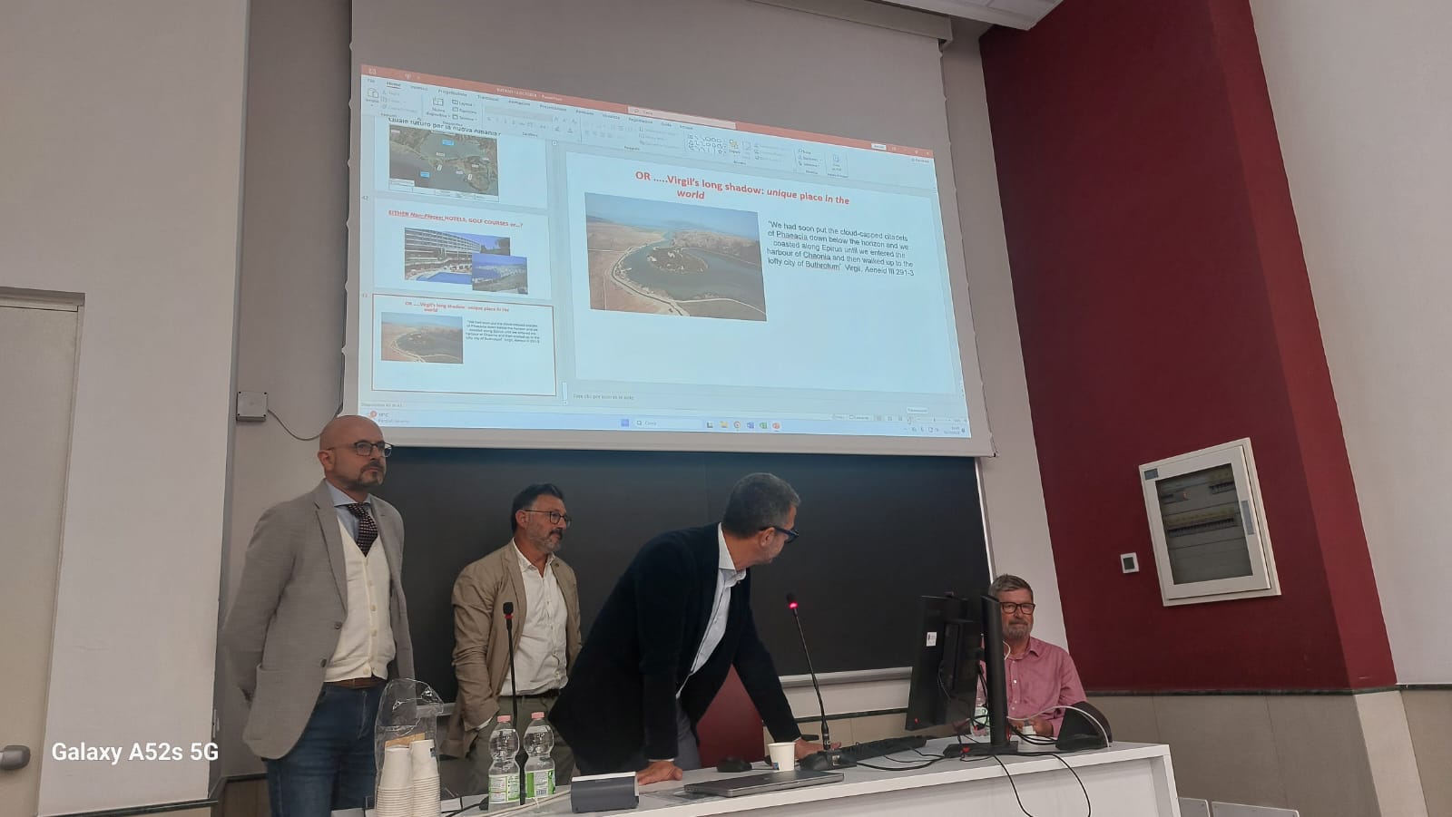 01 Julian Bogdani, Alessandro Taddei e Enrico Giorgi durante la discussione dopomla conferenza di Richard Hodges alla Sapienza